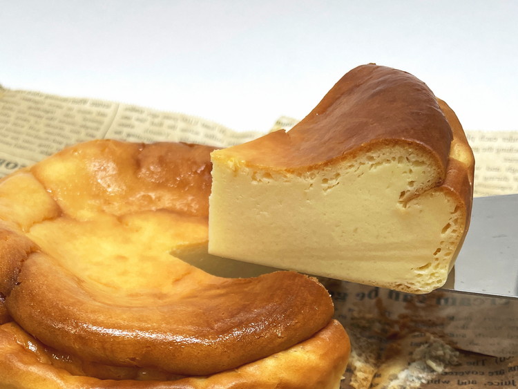 こだわりの手作り「手焼きベイクドチーズケーキ」4号
