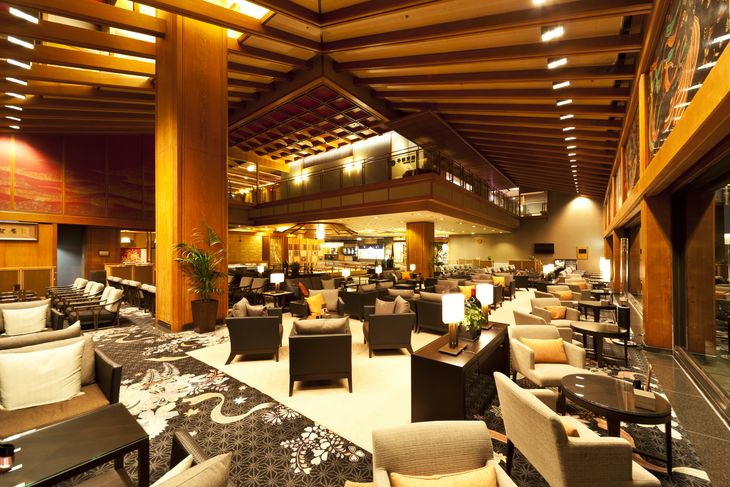 加賀屋　雪月花特選階ペア宿泊券（1泊2食 12.5畳ツインベッドルームダイニング）　旅館