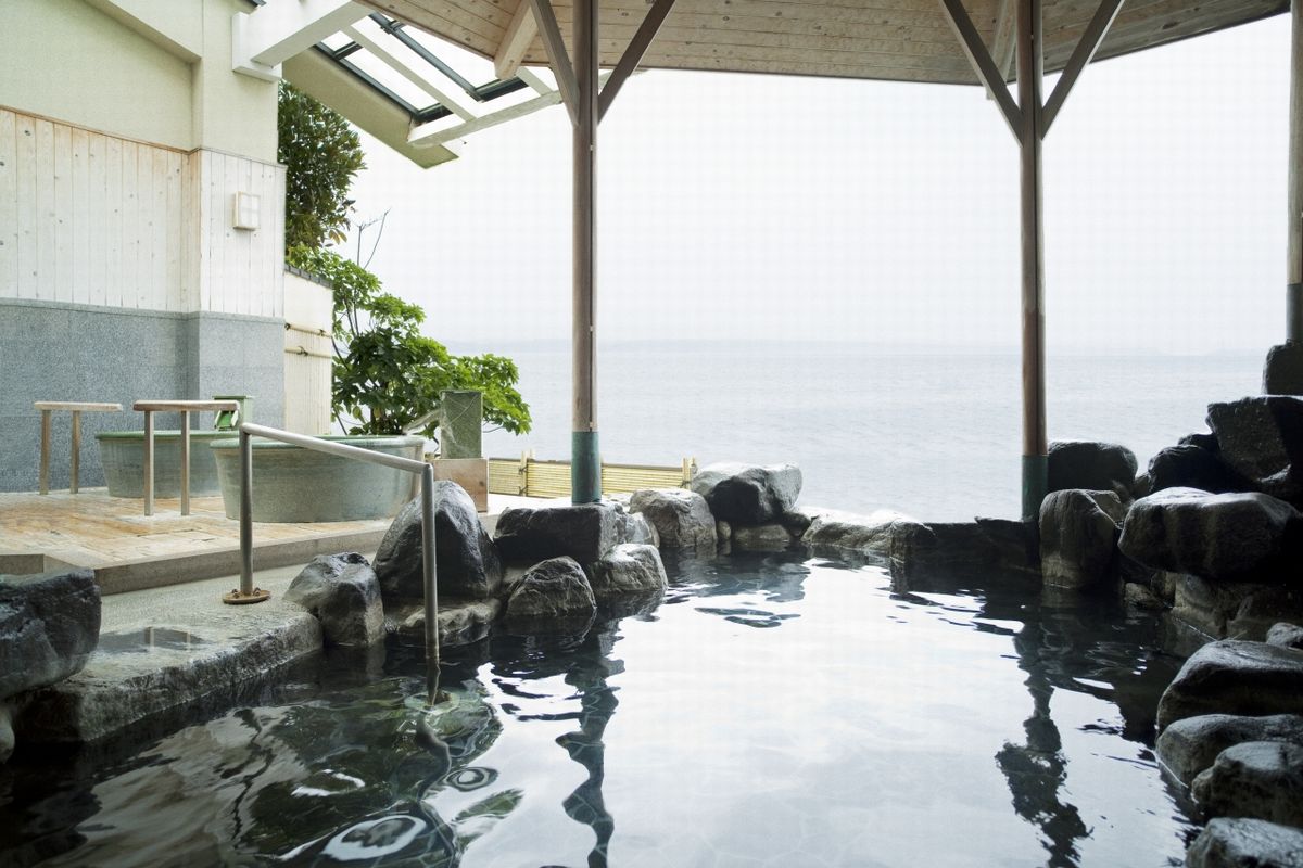 和倉温泉多田屋ペア宿泊券　利久露天風呂付（貴賓室タイプ1泊2食付き）