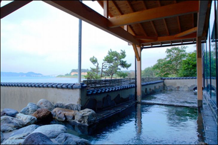 和倉温泉　宿守屋寿苑(一泊二食)2名様ご宿泊券/能登キュイジーヌ『粋（いき）』コース◇