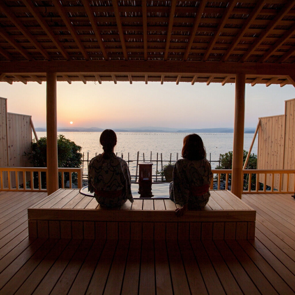 和倉温泉多田屋ペア宿泊券　利久露天風呂付（貴賓室タイプ1泊2食付き）