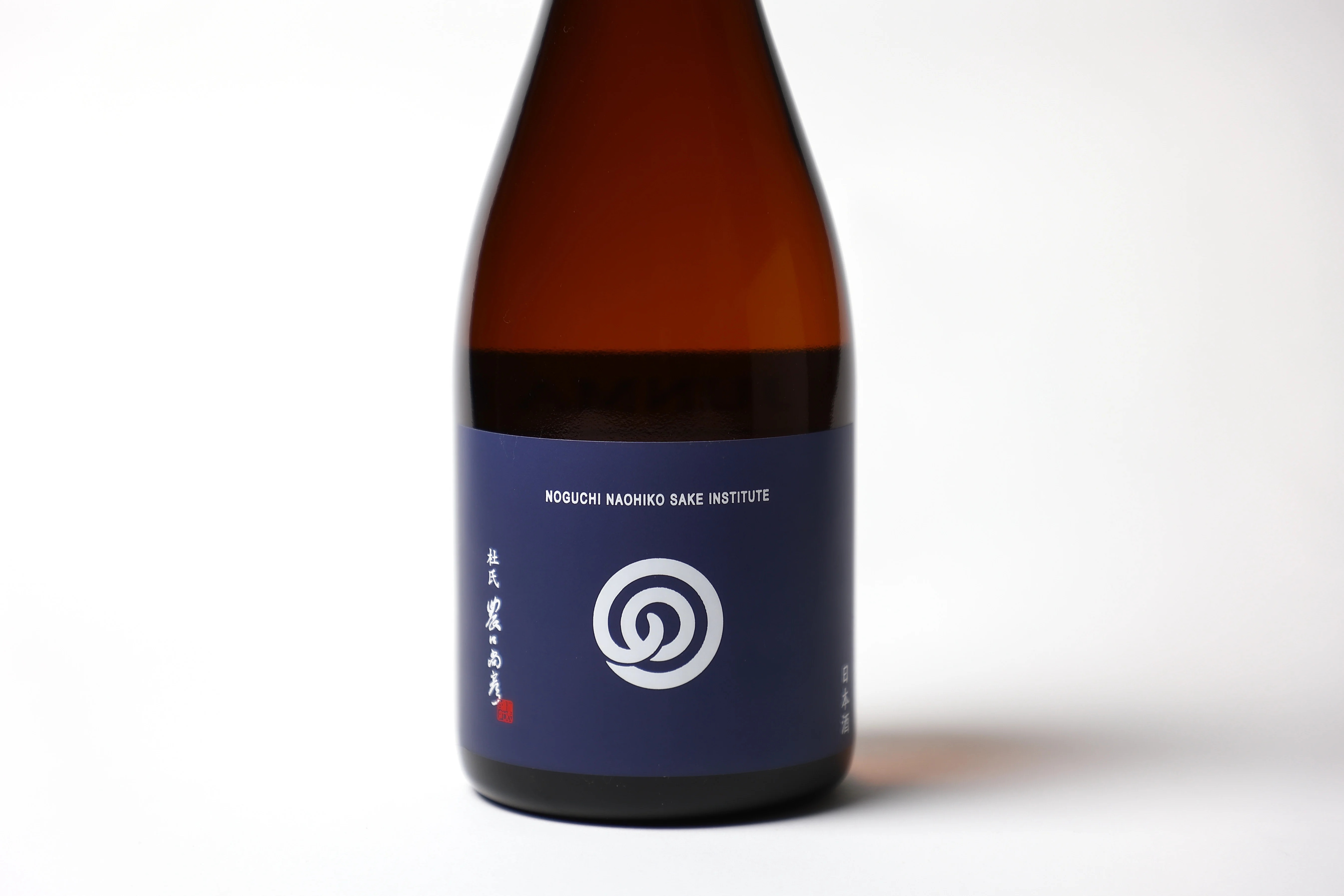 農口尚彦研究所 純米無濾過生原酒 2024 Vintage 720ml × 1本 【12/23までのご入金で年内配送】 純米酒 日本酒 四合瓶 贈答品 お中元 お歳暮 ギフト 小松市 こまつ 石川県 012077