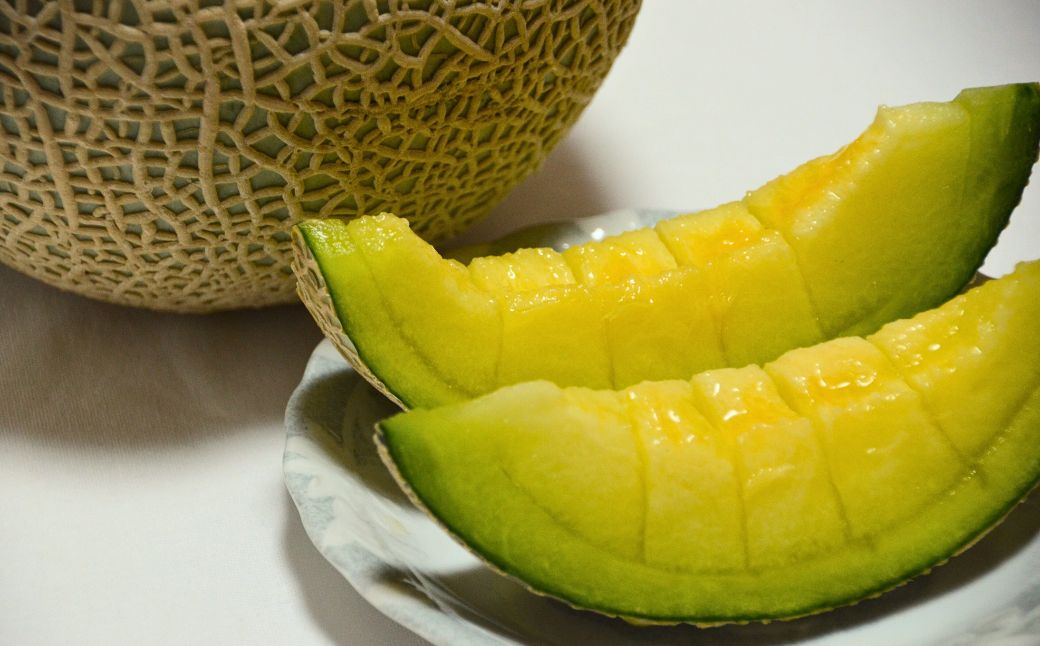 【先行予約】感謝の気持ちを込めたサプライズメロン《数量限定》 アールスメロン（「ありがとう」の文字入り）１玉1.5㎏以上 化粧箱入り 令和8年8月上旬より順次発送 先行予約 マスクメロン 果物 フルーツ プレゼント 贈答用