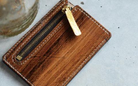 【こだわりの革細工】ジッパー小銭入れ /「LEATHERS by Kei Arabuna」