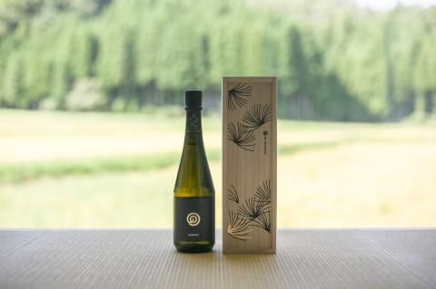 農口尚彦研究所 純米大吟醸酒 桐箱入  720ml 日本酒 贈答用 ギフト プレゼント お酒 石川県 小松市 北陸