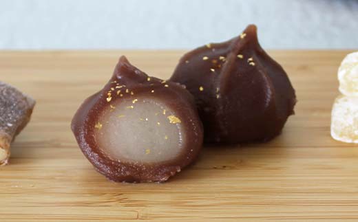 北陸銘菓 ひゃくまんさんあんころ餅 12個入り 1箱 金沢 金箔 ひゃくまんさん 餡衣餅 あんころ餅 こしあん 菓子 和菓子 お茶菓子 お茶請け F6P-3065