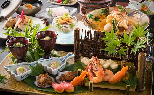 【平日限定】展望露天風呂付プレミアム和洋室 四季亭懐石ペア宿泊券 ＜１泊２食付き＞ F6P-0253