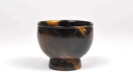 佐竹 一夫作 黒柿 ぐい呑 高台あり（桐箱入）SR-1203 漆 うるし 漆器 天然木 黒柿 くろがき 手作り F6P-2523