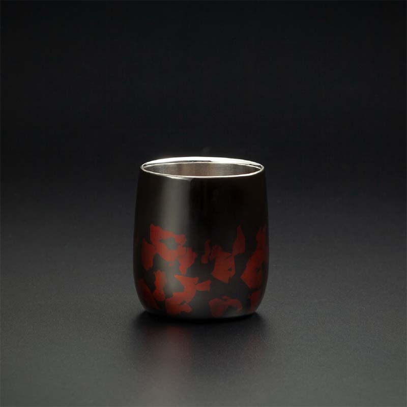 山中塗 士作手塗り 漆磨 カップ二重ダルマ 黒 金箔華 切り回し 1客 250ml 漆磨カップ コップ カップ 贈答 贈り物 父の日 母の日 敬老の日 記念日 贈り物 ギフト 伝統工芸 工芸品 国産 日本製 F6P-0609