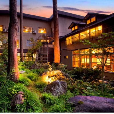 自然派な料理旅館【一里野高原ホテルろあん】1泊2食いろり炭火膳基本プランペア宿泊券