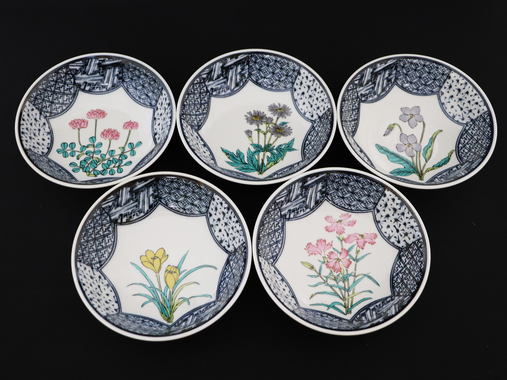 九谷焼　4.5号小鉢揃　草花絵変り （5枚セット）a01