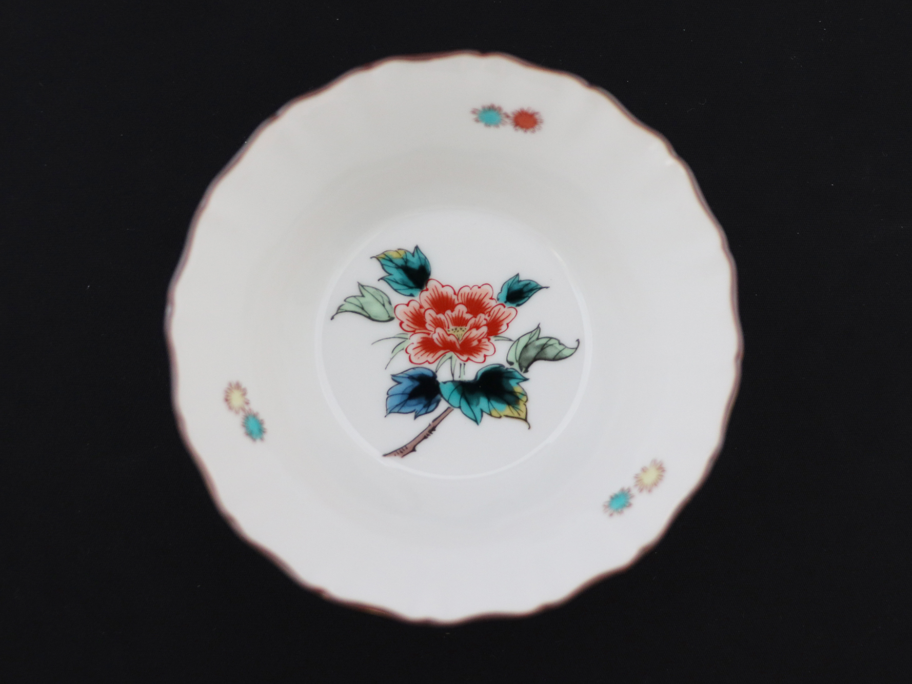 九谷焼　 3.5号小鉢揃　草花絵変り　a01