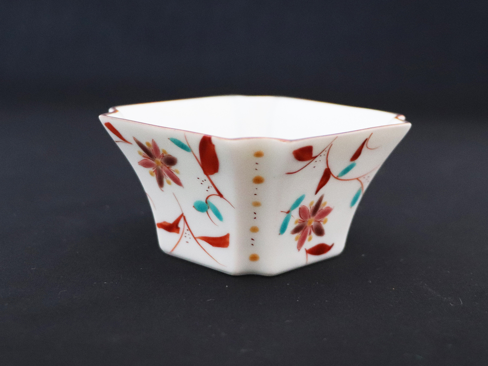 九谷焼　 2.5号小鉢揃　花唐草　a01