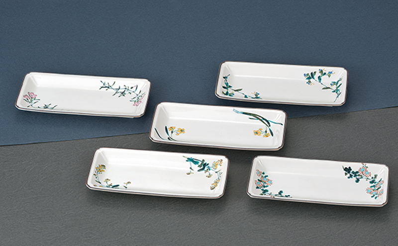 8号皿揃　五草絵変わり 民芸品 工芸品 雑貨 食器 角皿 お皿 プレート キッチン雑貨 キッチン用品
