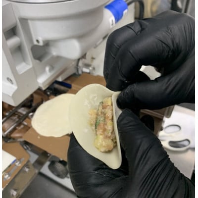 【子供も食べやすい】能登豚を使用したやみつき餃子 78個 餃子のコンドル特性タレ2本とラー油1本付【配送不可地域：離島】