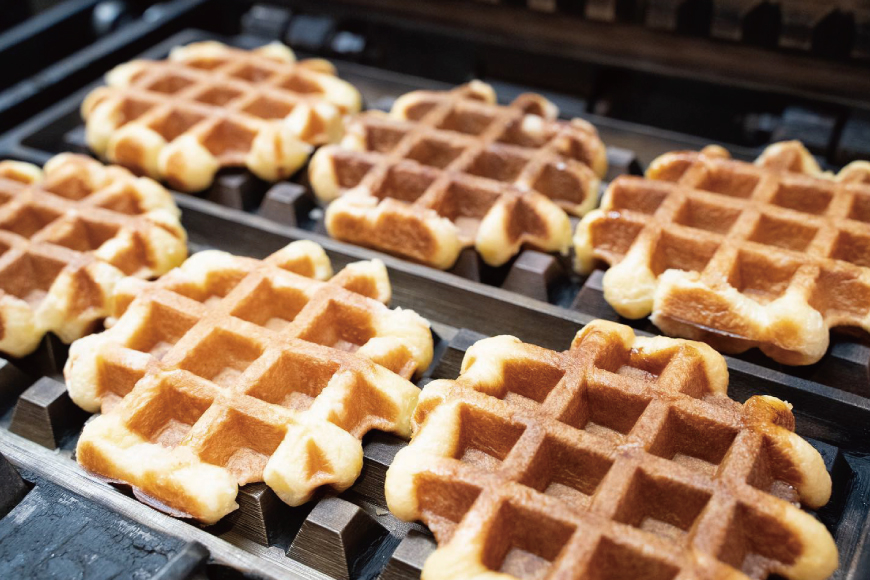 お菓子 詰め合わせ ベルギーワッフル 12個入 [Mominoki Cafe 石川県 津幡町 28aa0002] 洋菓子 焼き菓子 菓子 おかし ワッフル スイーツ デザート おやつ 手作り セット 手土産 アソート ベルギー プレーン