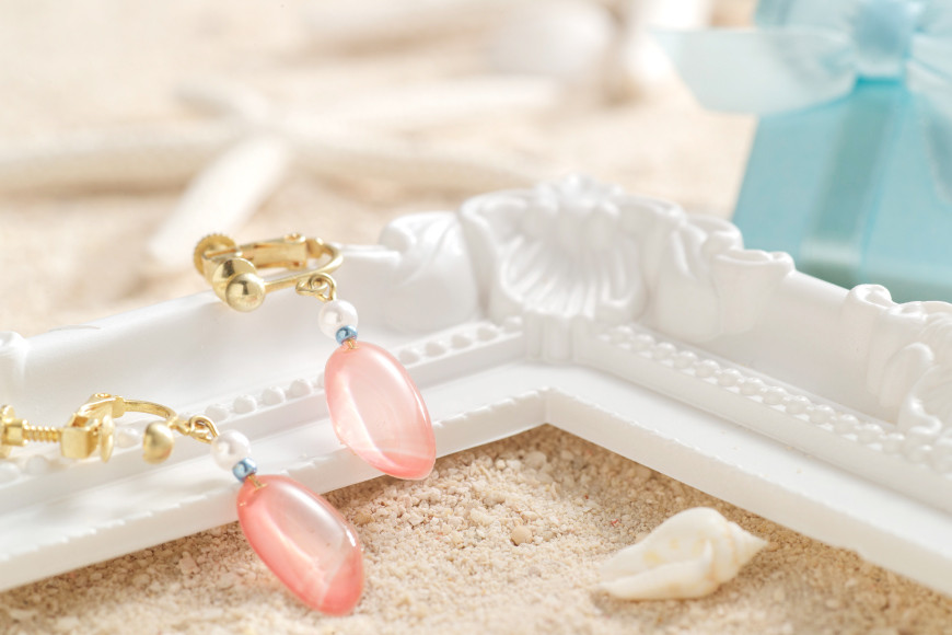 幸せを呼ぶ桜貝イヤリング [キダニ 石川県 志賀町 AL4106] アクセサリー イヤリング 桜貝 さくら貝 かわいい