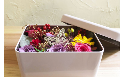 花 プリザーブドフラワー缶 9cm×12.5cm×5cm [littleprincess 石川県 宝達志水町 38600809] 手土産 インテリア 観賞用 小物 お花 花束 長持ち 仏花