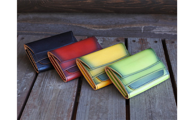 本革コンパクト財布 エメラルドグリーン