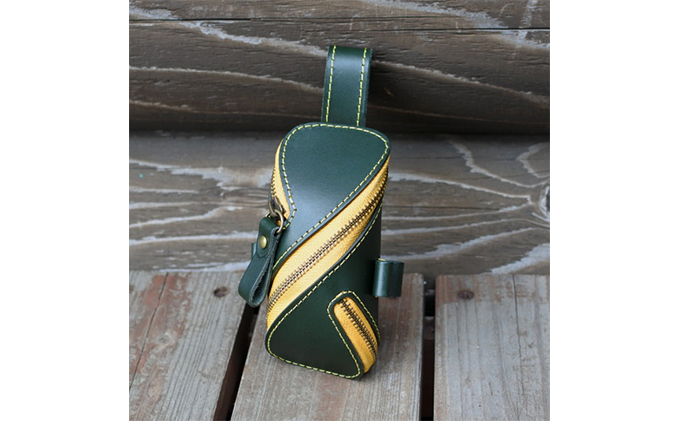 本革ジュエリーケース・螺旋　カーキ