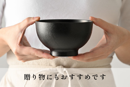 優れた耐久性と優しい風合い「漆琳堂の和紙貼り椀」/ 赤 赤