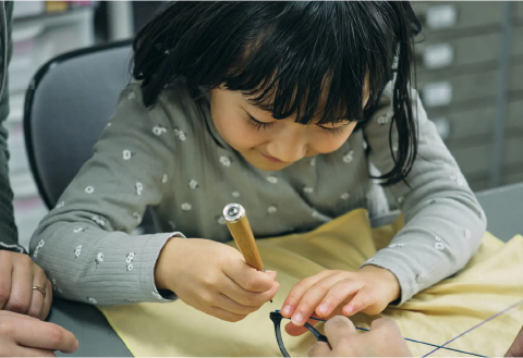 気分はめがね職人！お子さまのめがね作り体験