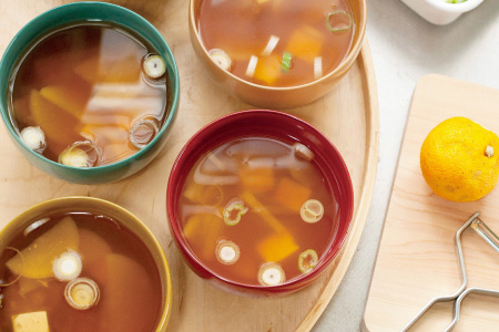 aisomo cosomo 汁椀　食卓を彩る汁椀＜100%天然漆＞【老舗塗師屋創業230年】溜×オレンジ 溜×オレンジ