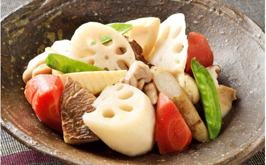 洗いれんこん 2kg 《発送直前に収穫してお届け！》 シャキっとした歯触り！ ／ 有機肥料 低農薬 蓮根 レンコン 野菜 根菜 正月 [aw056-a012]