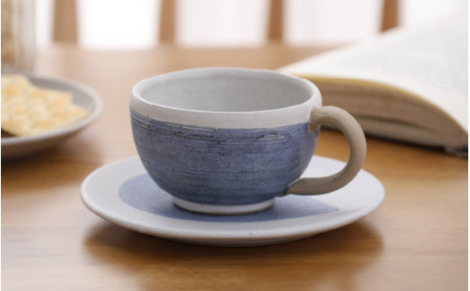 【越前焼】マグカップ・プレート 2点 セット 踏青舎【コップ スープマグ 食器 マット ホワイト ブルー ギフト うつわ 電子レンジ 食洗器 SDGs 工芸品 伝統工芸士 】 [e61-a001]