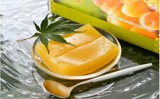 【先行予約】 夏の水羊羹！「黄金ゼリー」 250g × 3箱（計750g） 【2026年6月上旬以降発送予定】 自慢の白餡と「黄金梅」ピューレのコラボ！ [e07-a015]