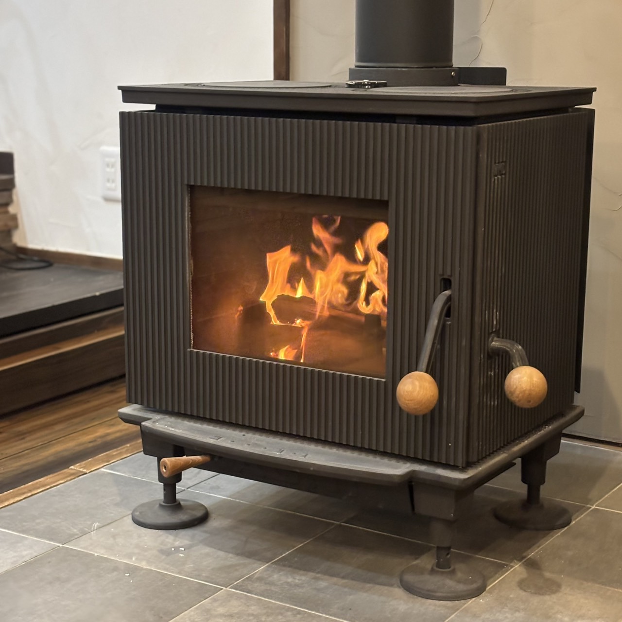 薪 地元の森から直送！こだわりの広葉樹薪 20kg セット まき キャンプ