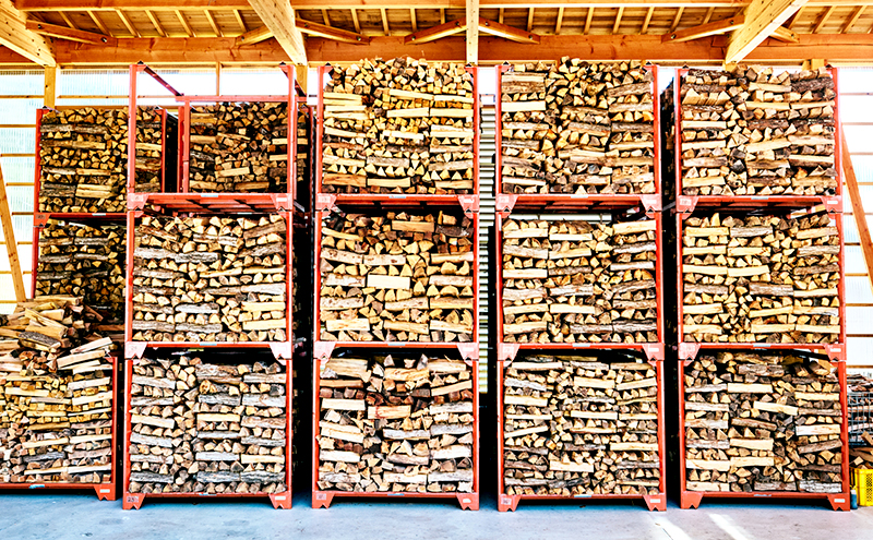 乾燥薪　広葉樹コロ薪10kg　長さ30cm以下　中割り～小割り　薪ストーブ　キャンプ　焚き火　密度が高く火持ちの良い広葉樹