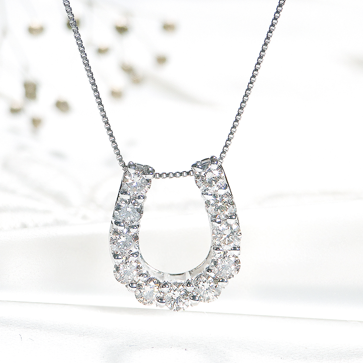 ＜ 甲府ジュエリー ＞Pt ﾀﾞｲﾔ馬蹄1.00ct　PN　325722