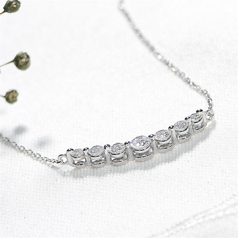 ＜ 甲府ジュエリー ＞Pt ダイヤ(0.30ct)　ラインPN　330628