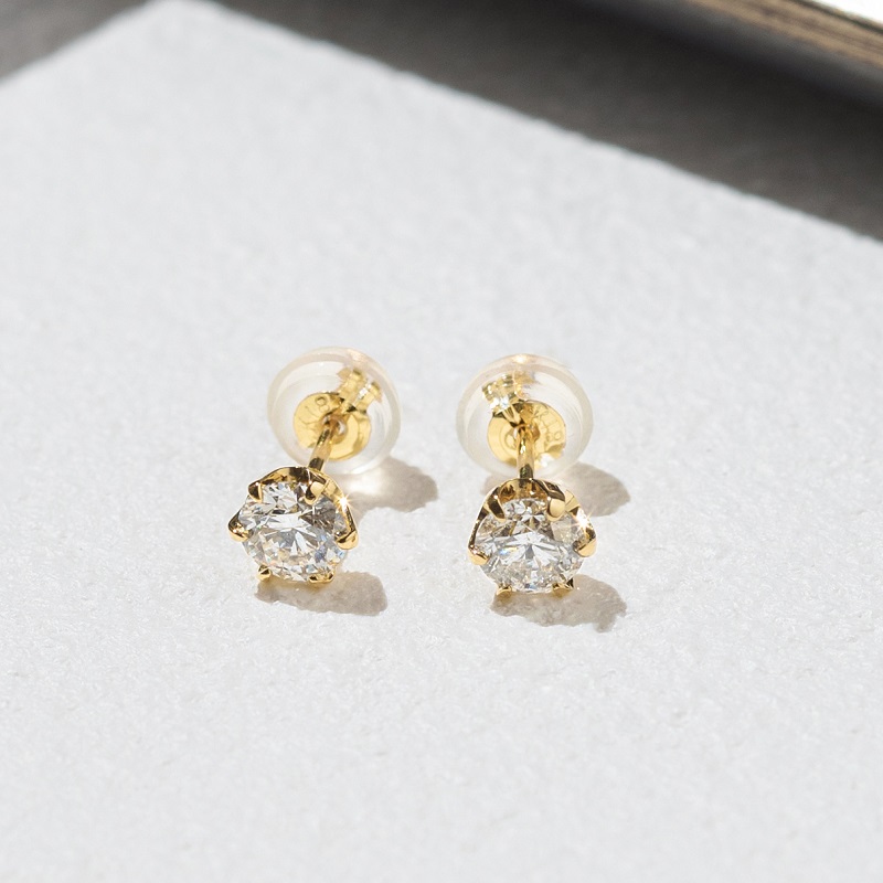 〈 甲府ジュエリー 〉K18 ダイヤモンドスタッドピアス(0.6ct) 40-2378