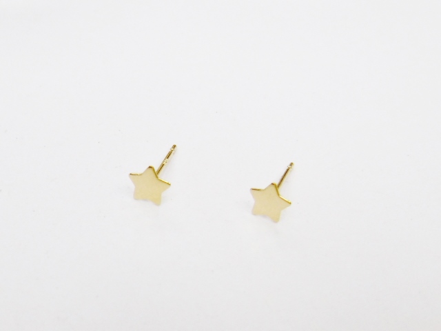 〈 甲府ジュエリー 〉K18星ﾓﾁ-ﾌﾋﾟｱｽ地金(PE7488)