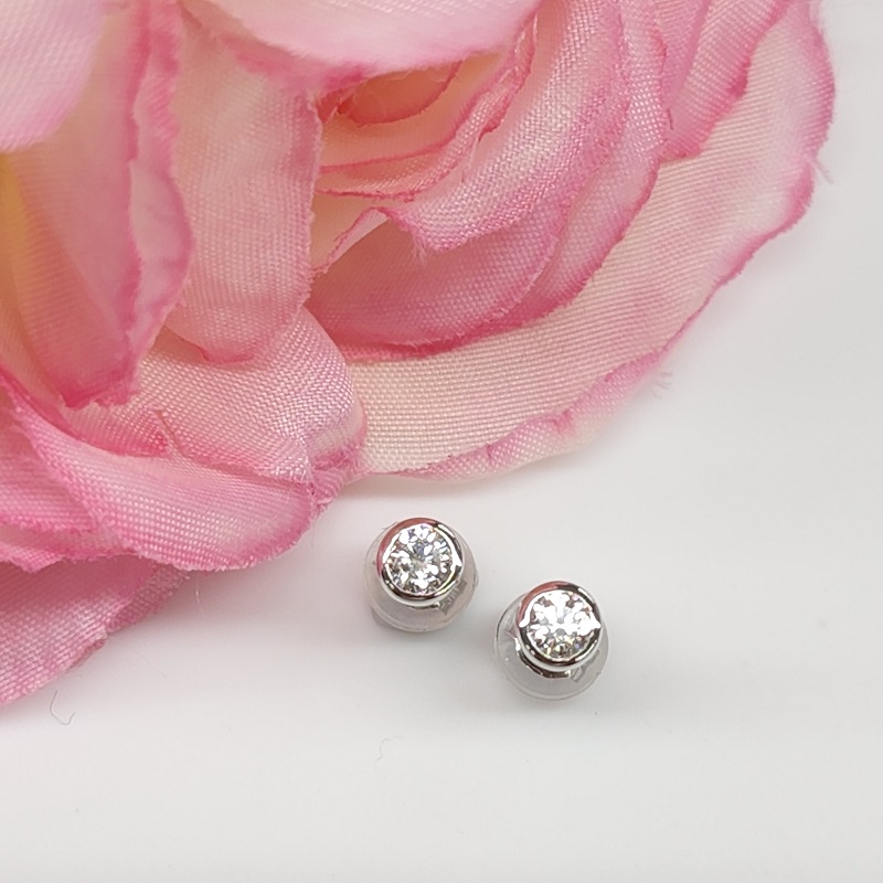 〈 甲府ジュエリー 〉プラチナ Dカラー 0.2ctUP フクリン ダイヤ ピアス BPE-01024P