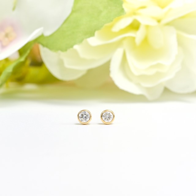 〈 甲府ジュエリー 〉K18 Dカラー 計 0.3ct フクリン ダイヤ ピアス BPE-01030K
