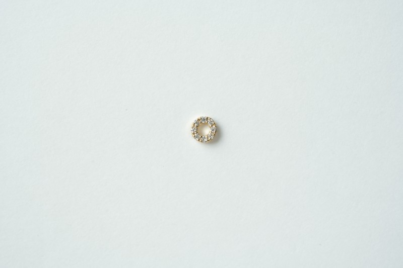 〈 甲府ジュエリー 〉【甲府ジュエリー】K18　ダイヤ　片耳ピアス（15132119）