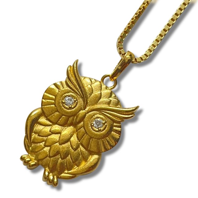 〈 甲府ジュエリー 〉K24　フクロウペンダント（15047313）