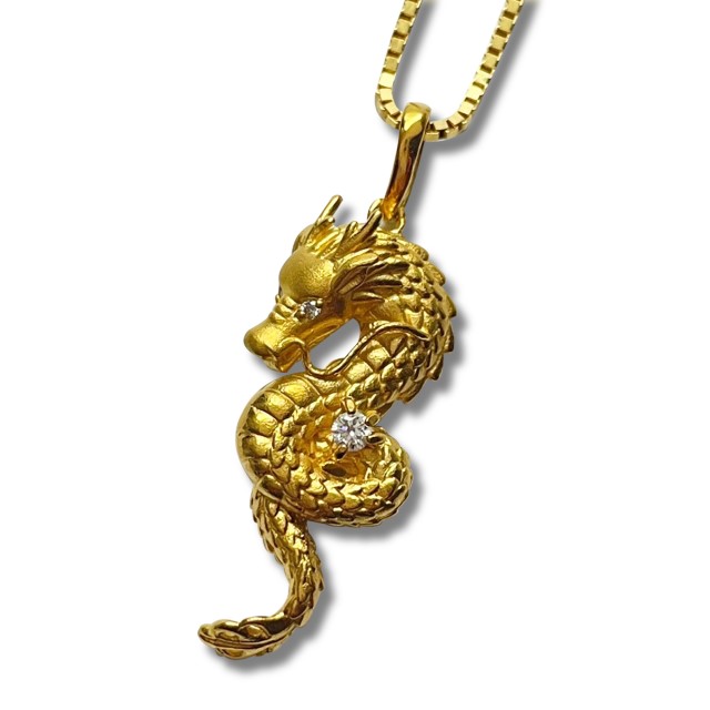 〈 甲府ジュエリー 〉K24　龍ダイヤペンダント（15047315）