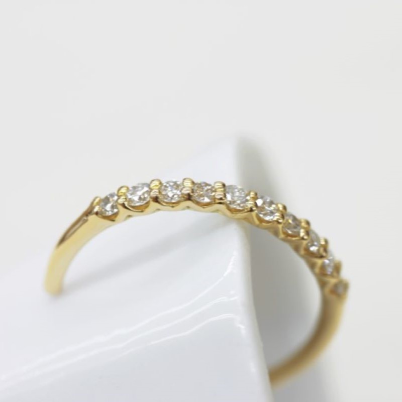 ＜ 甲府ジュエリー ＞18金ダイヤ0.2ctイヤーカフ 1313075EC-k18