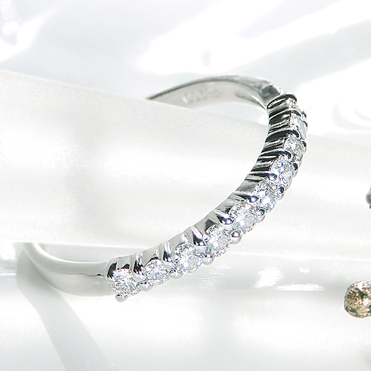 ＜ 甲府ジュエリー ＞Pt ダイヤ（H&C)0.30ct　リング　210117