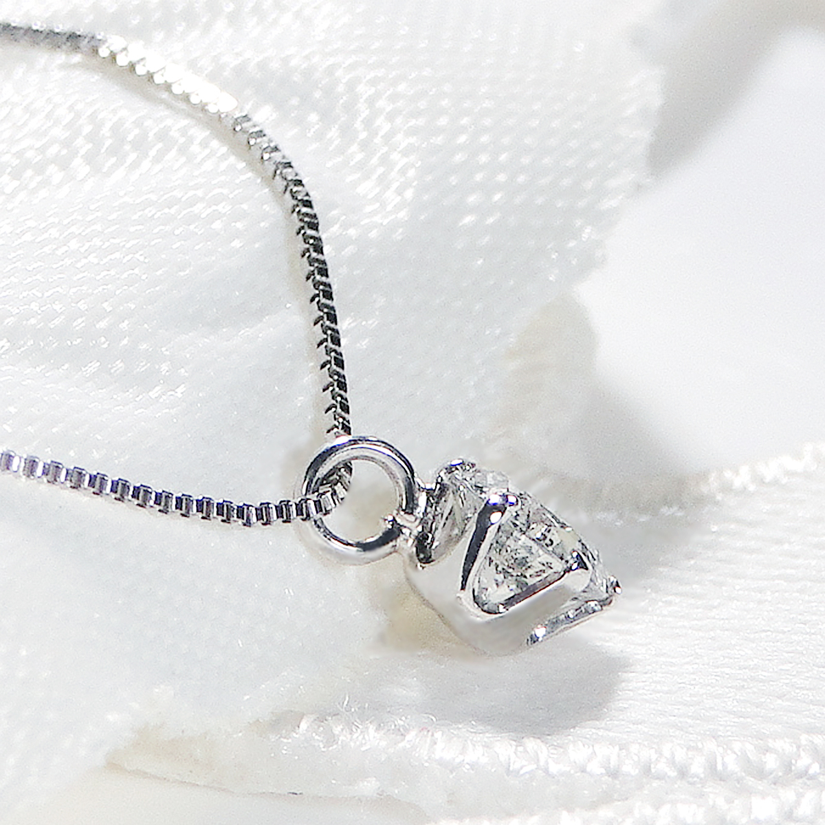 ＜ 甲府ジュエリー ＞Pt900　ダイヤ0.2ｃｔ　ＰＮ326492