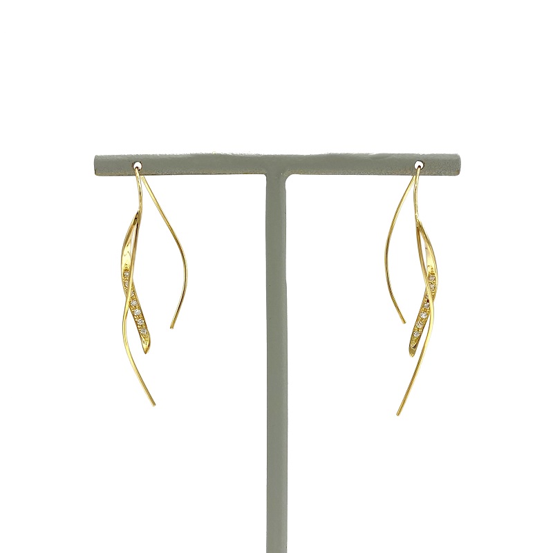 〈 甲府ジュエリー 〉K18 　ダイヤモンド　ゴールド　カーブアメリカンピアス GD-3013