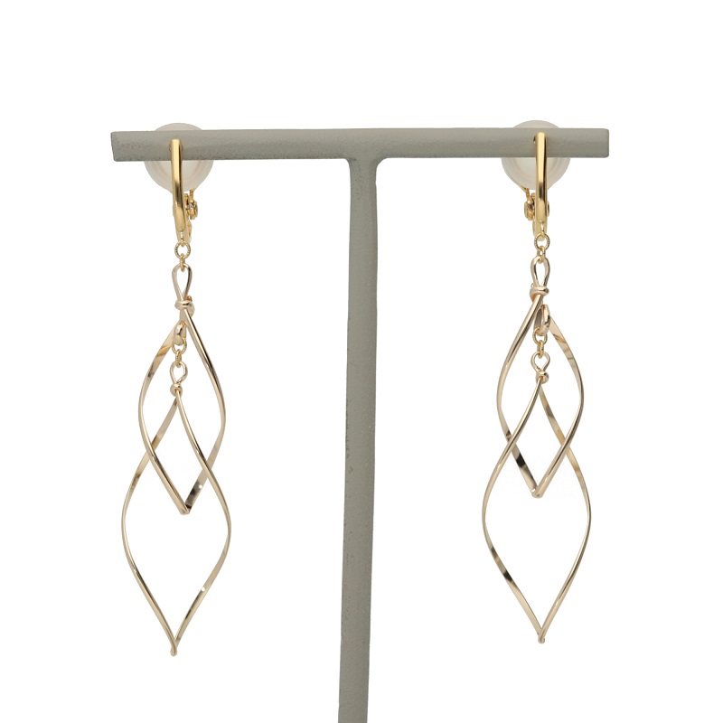 〈 甲府ジュエリー 〉K14GF　ダブルマーキスイヤリング　GFE-4020