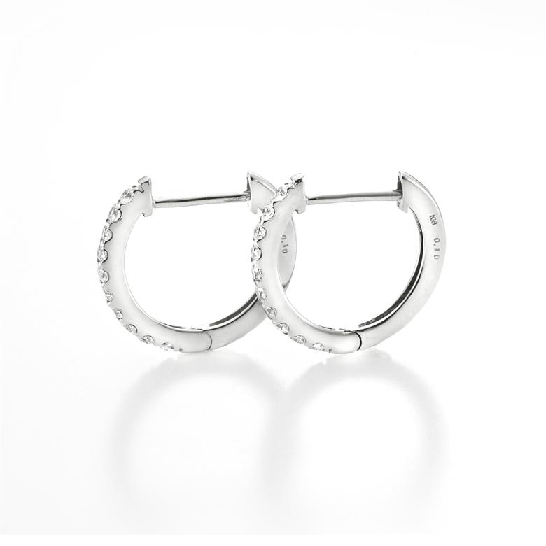 〈 甲府ジュエリー 〉[MADE IN KOFU]K18WG ハーフエタニティダイヤフープピアス Sサイズ 0.2ct TI-010