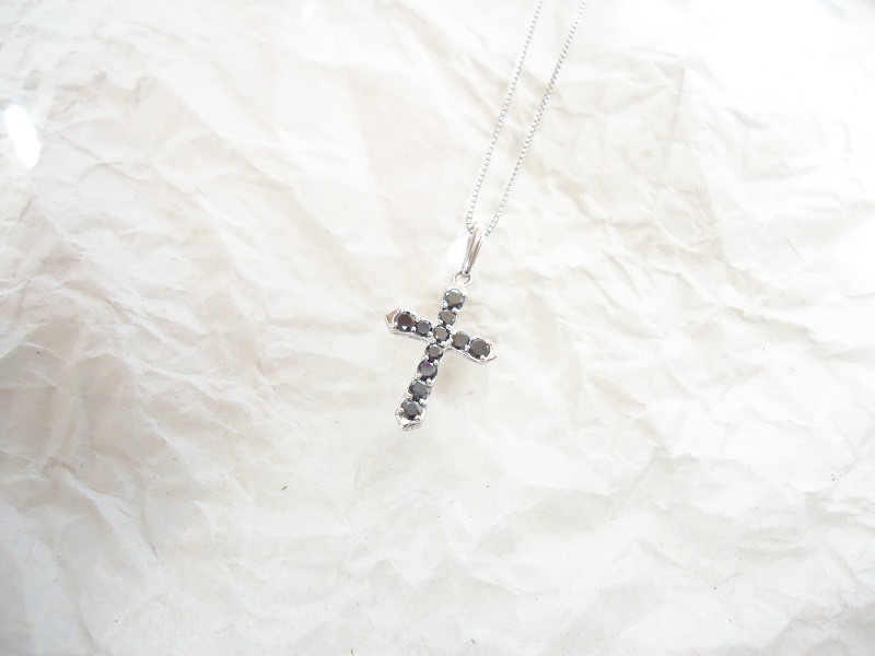 〈 甲府ジュエリー 〉PNC Pt ﾌﾞﾗｯｸﾀﾞｲﾔﾓﾝﾄﾞ（P23903）