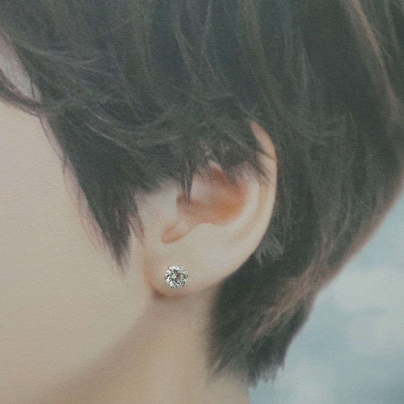 〈 甲府ジュエリー 〉PT900LGD計2.0ctUP!ピアス LD0016