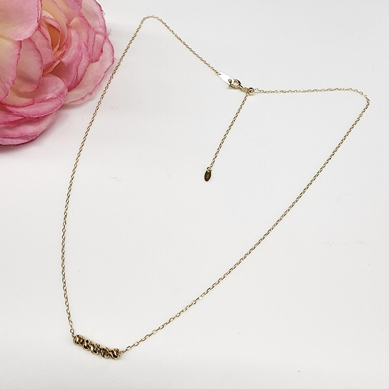 ＜ 甲府ジュエリー ＞K18 イエローゴールド ムーブ ハニーカットボール 5粒 ネックレス BNC-0245